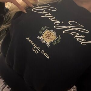 Abercrombie & fitch navy cropped sweatshirt